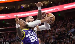 在这场充满 在这场充满