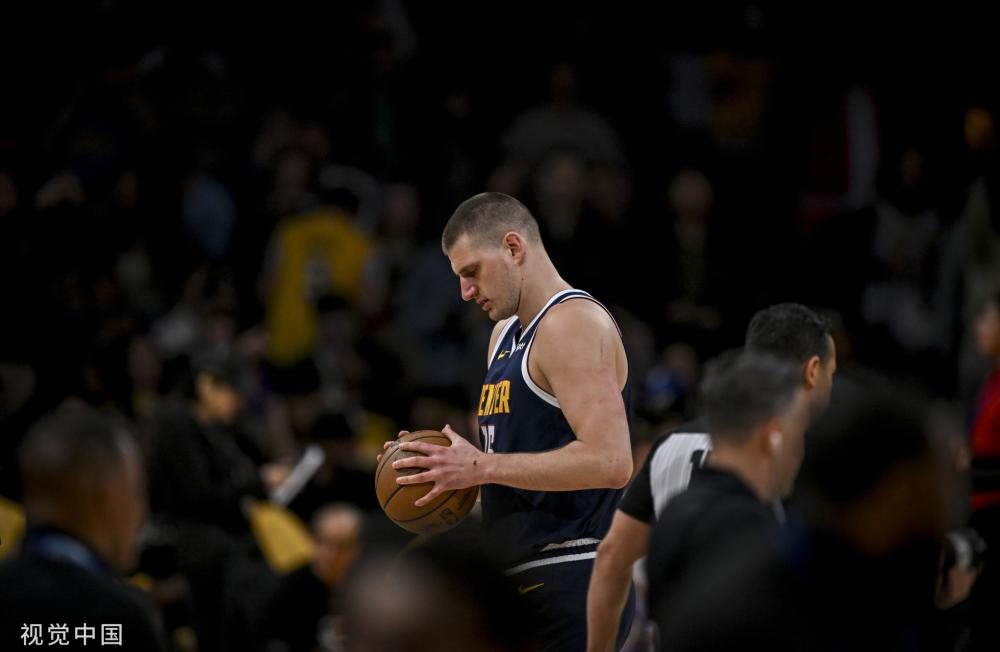 足球不仅仅 足球不仅仅