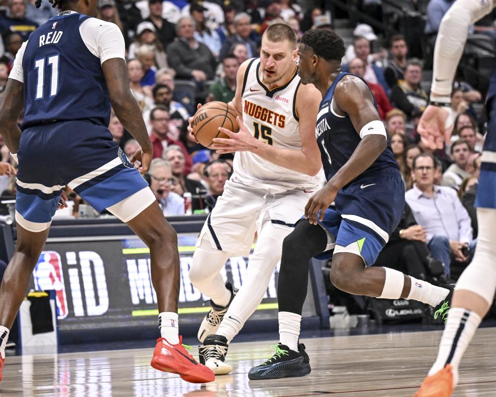 李冰洁曾透 李冰洁曾透